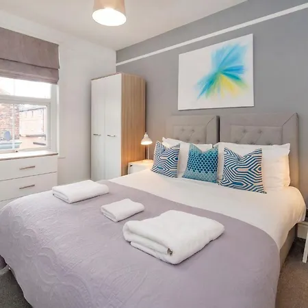 The Mount Hideaway With Hot Tub Holiday home *