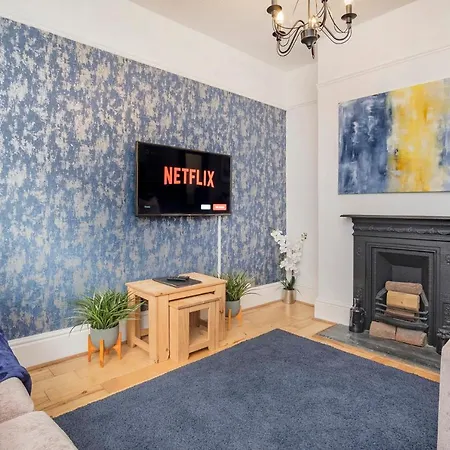Holiday home The Mount Hideaway With Hot Tub York