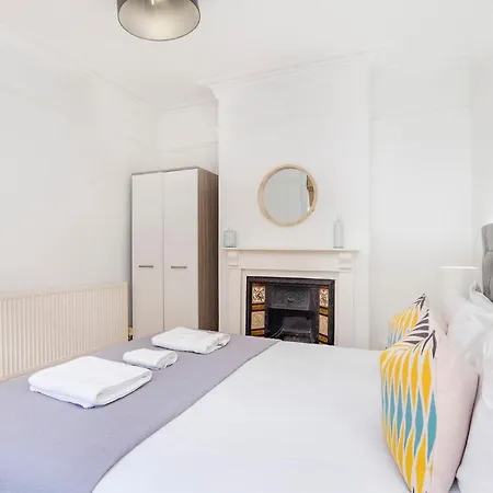 The Mount Hideaway With Hot Tub Holiday home