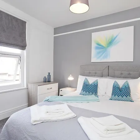 Holiday home The Mount Hideaway With Hot Tub *